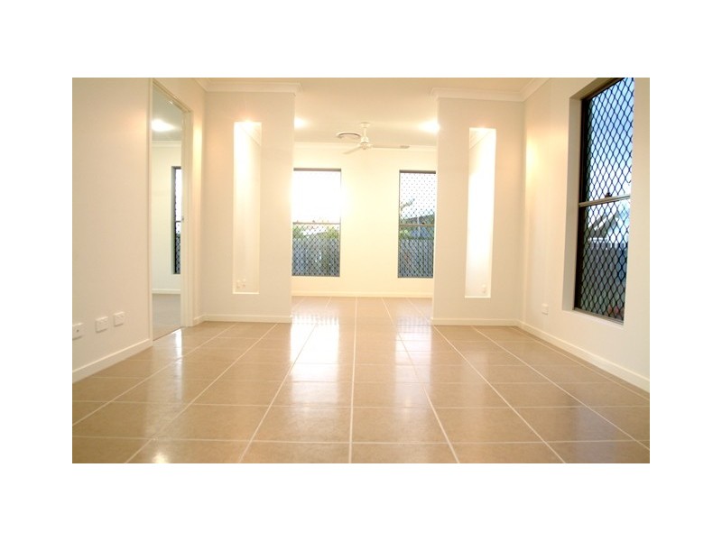 12 Rosemoor Court, Glenella QLD 4740