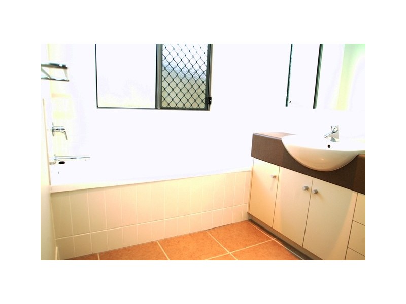 12 Rosemoor Court, Glenella QLD 4740