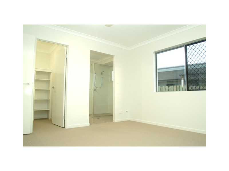 12 Rosemoor Court, Glenella QLD 4740