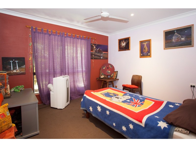 10 Corymbia Crt, Andergrove QLD 4740