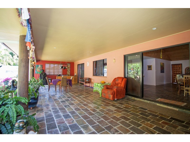 10 Corymbia Crt, Andergrove QLD 4740