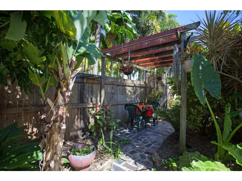 10 Corymbia Crt, Andergrove QLD 4740