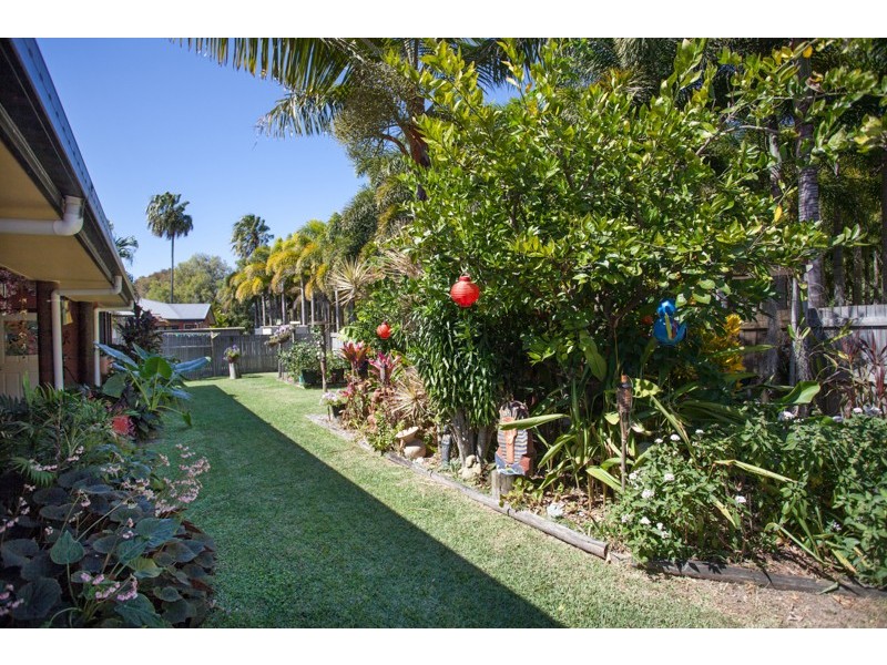 10 Corymbia Crt, Andergrove QLD 4740