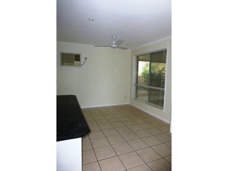 38 Sweeney Crt, Glenella QLD 4740