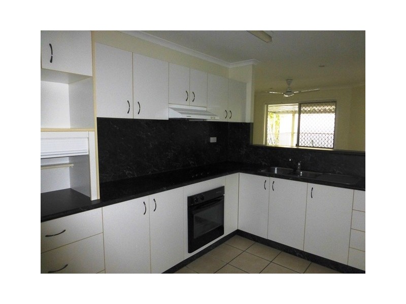 38 Sweeney Crt, Glenella QLD 4740