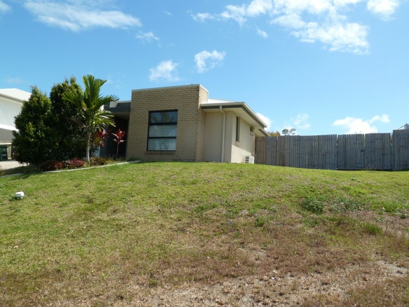 20 McIlwraith Way, Rural View QLD 4740