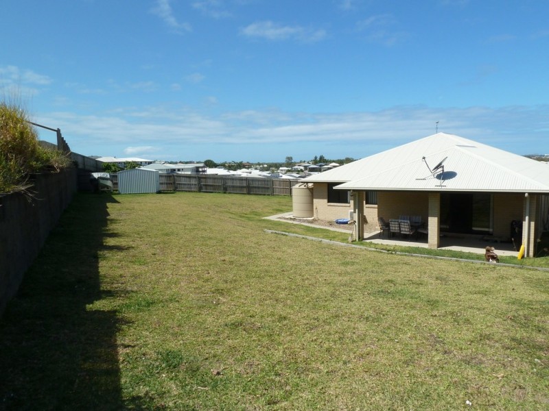 20 McIlwraith Way, Rural View QLD 4740