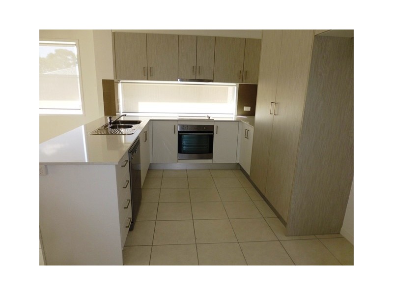 23 Hinze Crt, Rural View QLD 4740