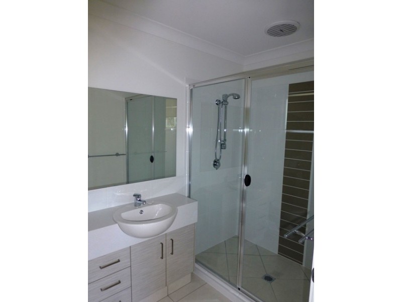 23 Hinze Crt, Rural View QLD 4740