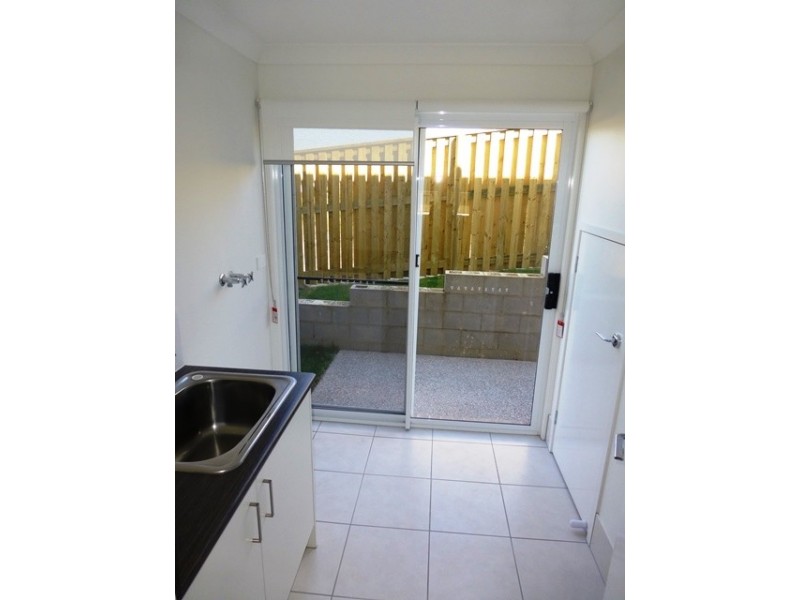 23 Hinze Crt, Rural View QLD 4740