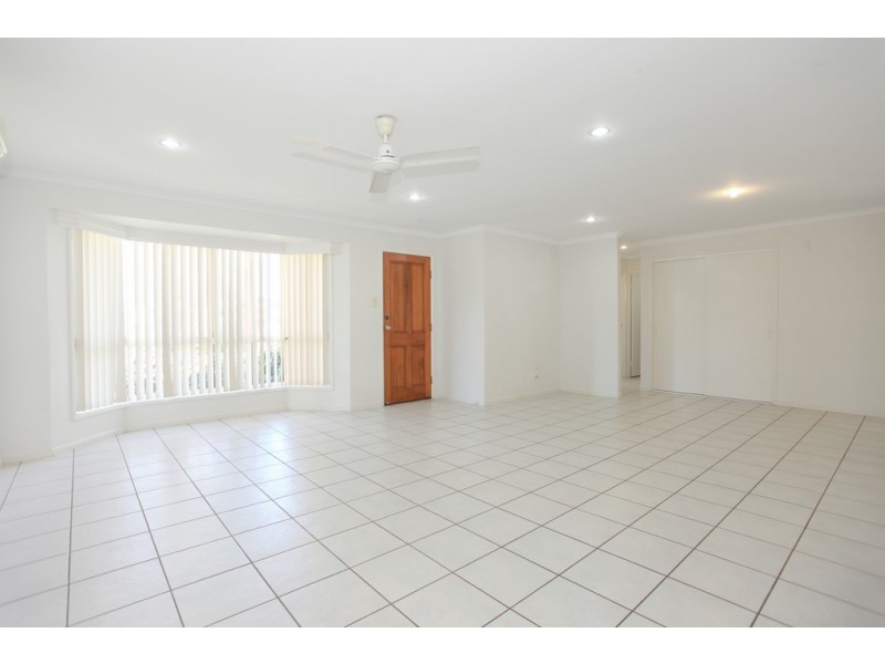 9 Bluewater Court, Bucasia QLD 4750