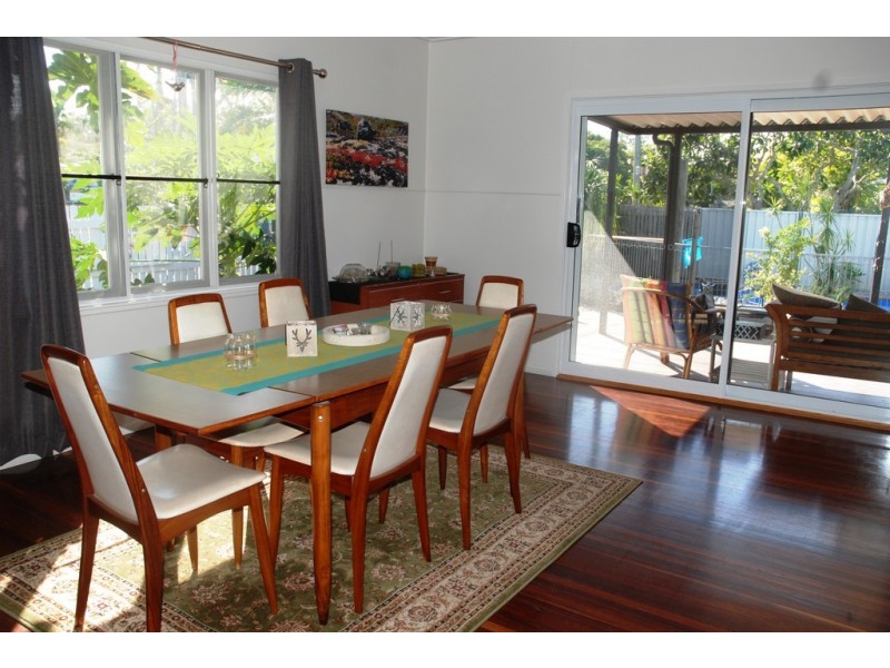 12 Pheasant St, Slade Point QLD 4740