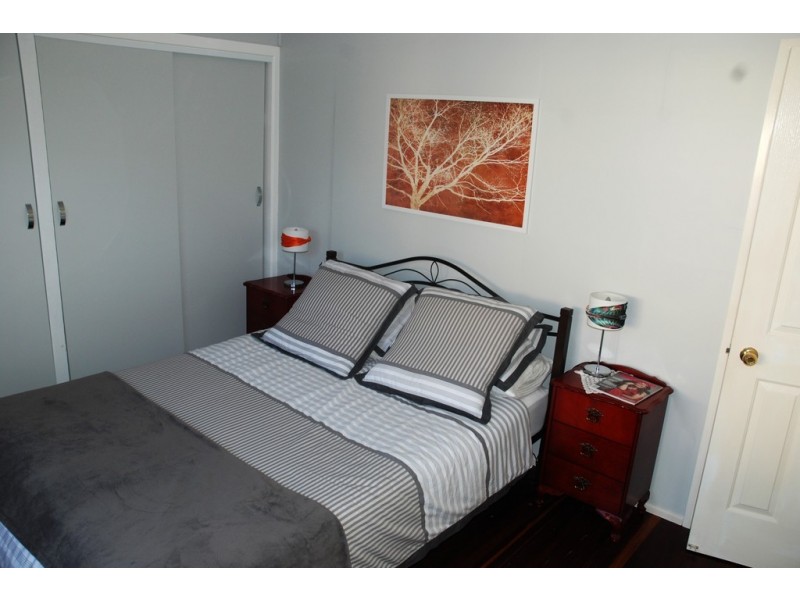 12 Pheasant St, Slade Point QLD 4740