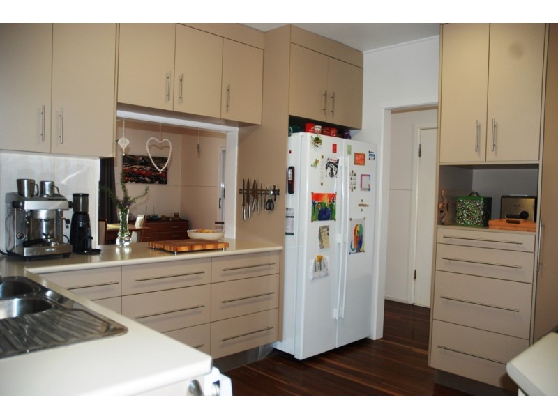 12 Pheasant St, Slade Point QLD 4740