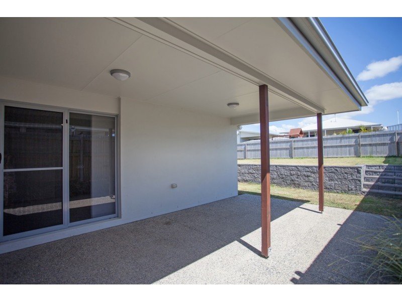 7 Majesty Street, Rural View QLD 4740