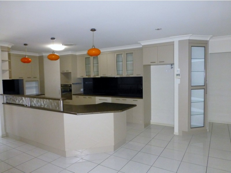 31 Canecutters Drive, Ooralea QLD 4740
