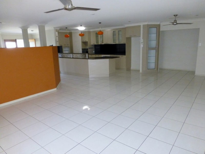 31 Canecutters Drive, Ooralea QLD 4740