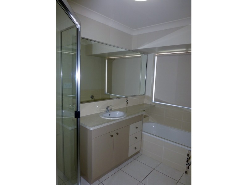 31 Canecutters Drive, Ooralea QLD 4740