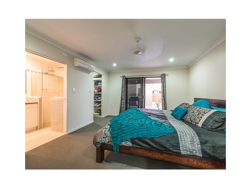 48 Canecutters Drive, Ooralea QLD 4740