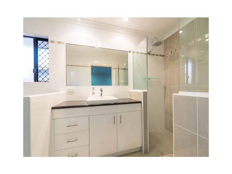 48 Canecutters Drive, Ooralea QLD 4740