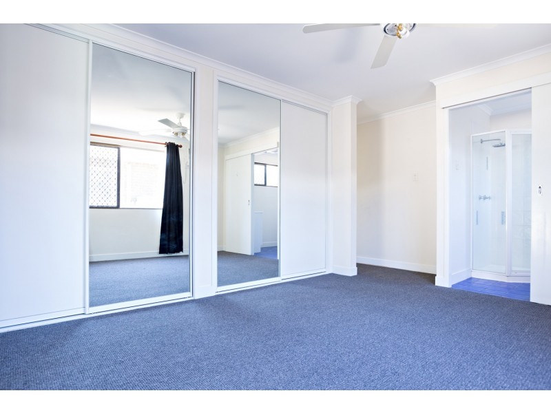 14 Hillside Tce, Mount Pleasant QLD 4740