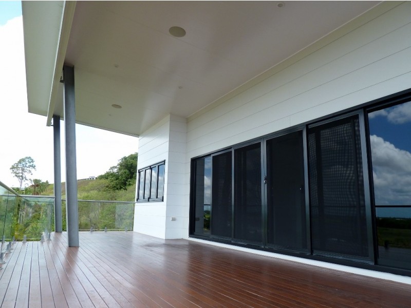 73 Cinnamon Drive, Glenella QLD 4740