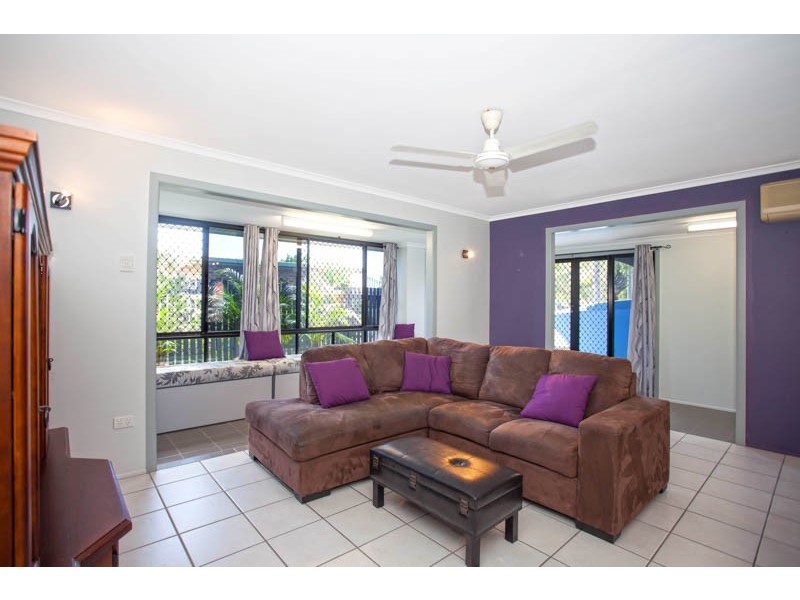 1 Nicklin Drive, Beaconsfield QLD 4740