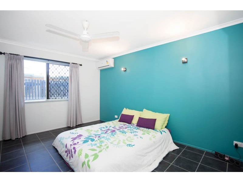 1 Nicklin Drive, Beaconsfield QLD 4740