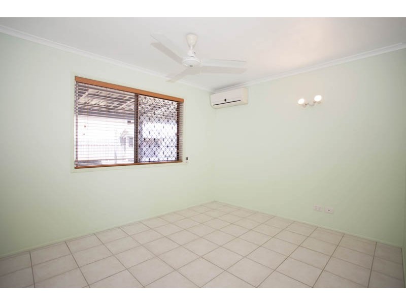 1 Nicklin Drive, Beaconsfield QLD 4740