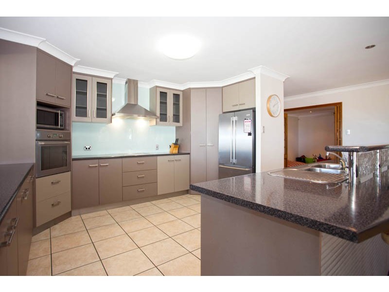 96 Busuttin Drive, Eimeo QLD 4740
