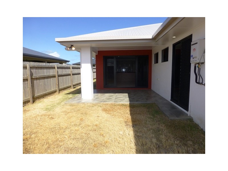 1 Drury Street, Bakers Creek QLD 4740