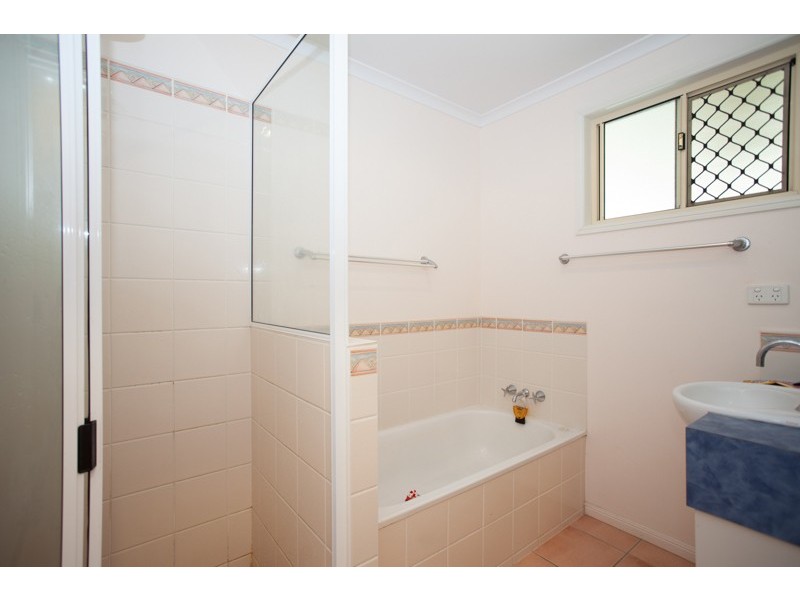 37 Royal Sands Blvd, Bucasia QLD 4750