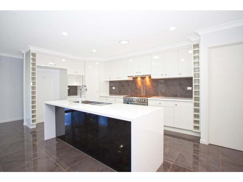 28 Bachelor Court, Marian QLD 4753