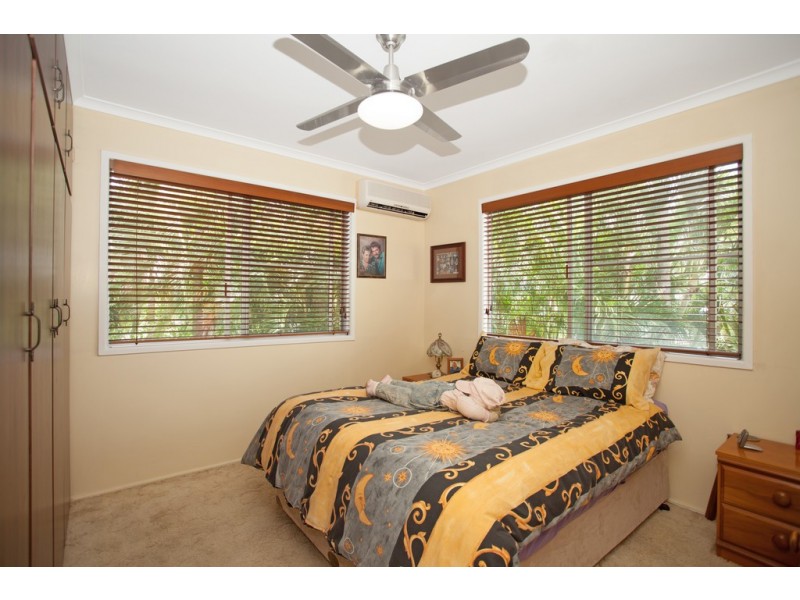 8 Stott Street, Bucasia QLD 4750