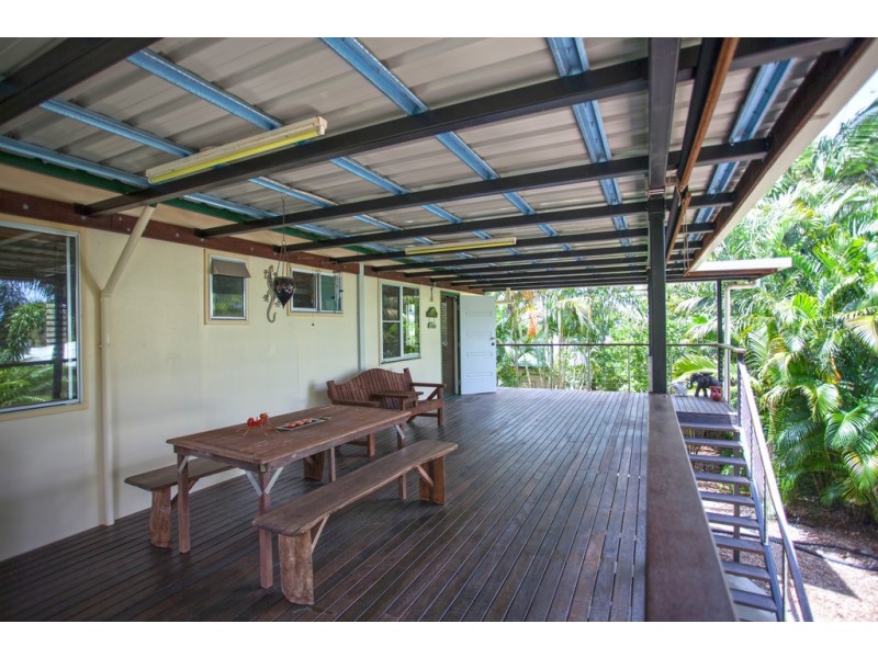 8 Stott Street, Bucasia QLD 4750