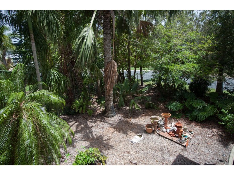 8 Stott Street, Bucasia QLD 4750