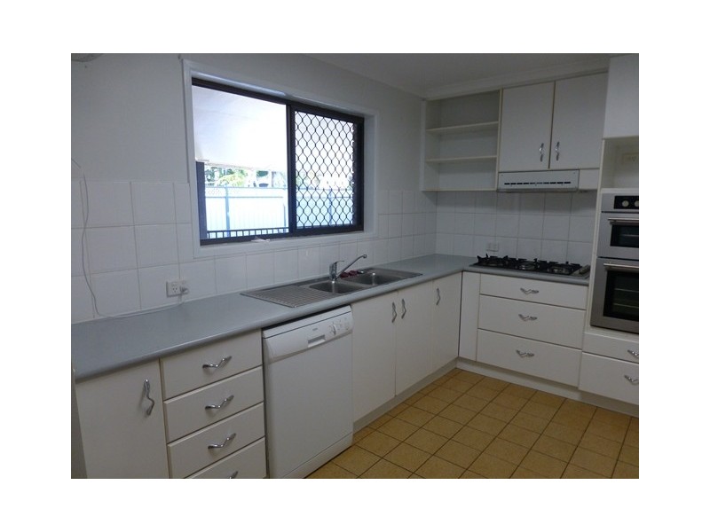 12 Flors Avenue, Mount Pleasant QLD 4740