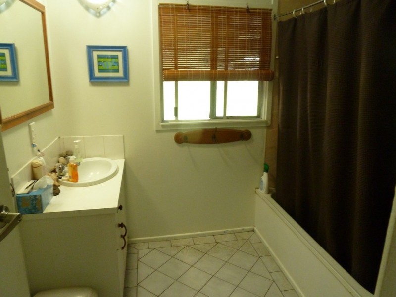20 Kingfisher St, Slade Point QLD 4740
