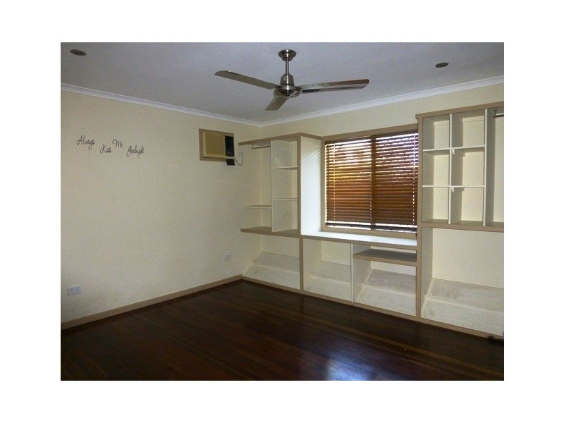 17 Kingfisher, Slade Point QLD 4740