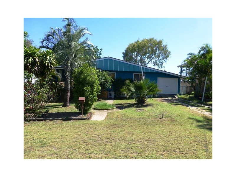 17 Kingfisher, Slade Point QLD 4740