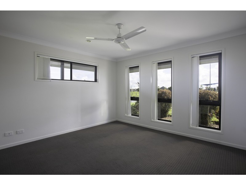 65 Bellavista Ct, Beaconsfield QLD 4740