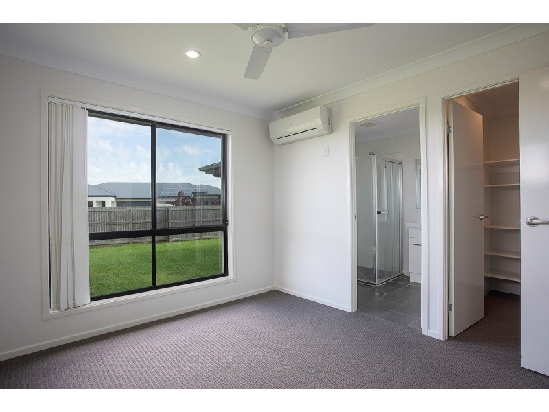 65 Bellavista Ct, Beaconsfield QLD 4740