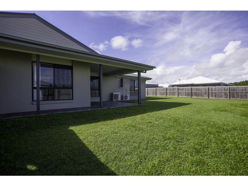 65 Bellavista Ct, Beaconsfield QLD 4740