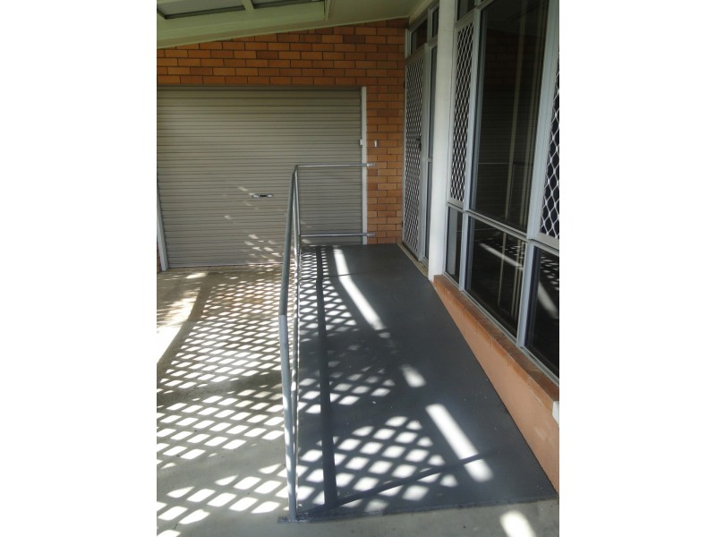 5 Pharlap Parade, Ooralea QLD 4740