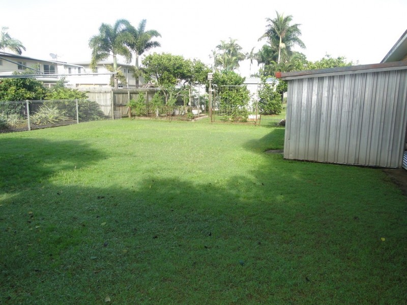 5 Pharlap Parade, Ooralea QLD 4740