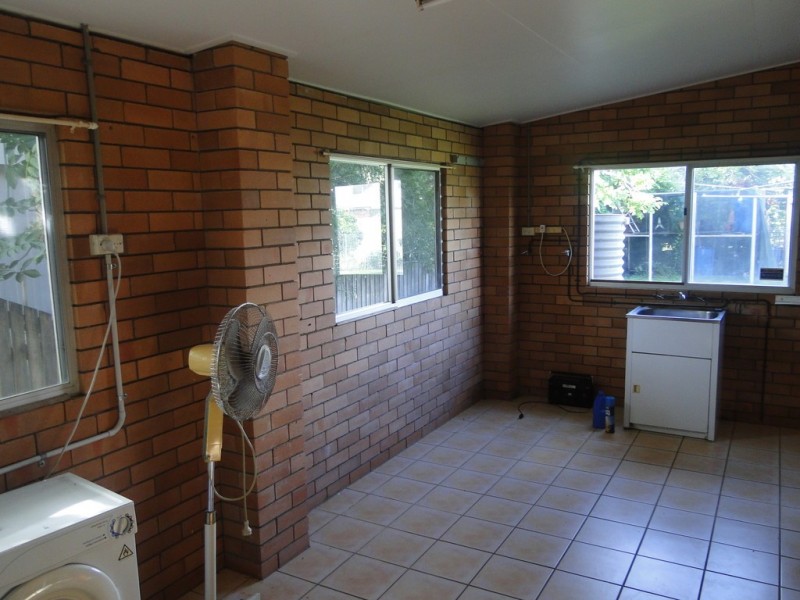 5 Pharlap Parade, Ooralea QLD 4740