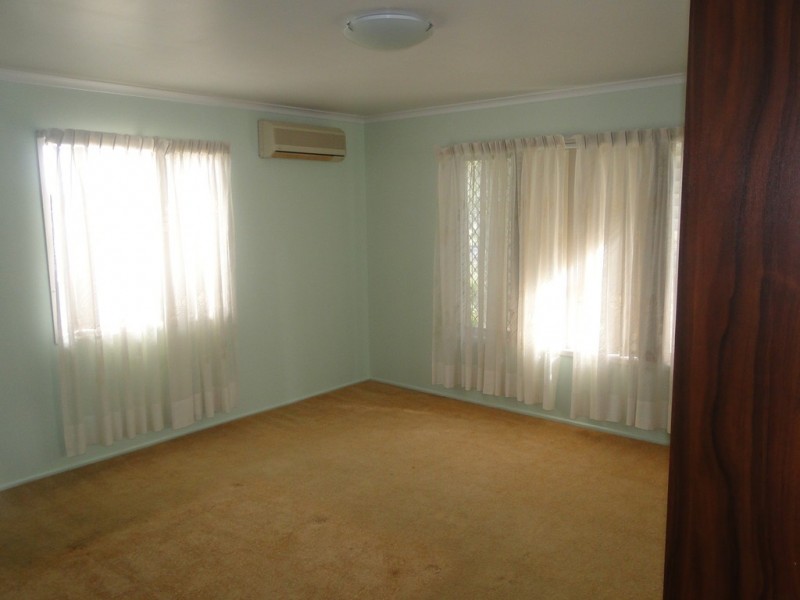 5 Pharlap Parade, Ooralea QLD 4740