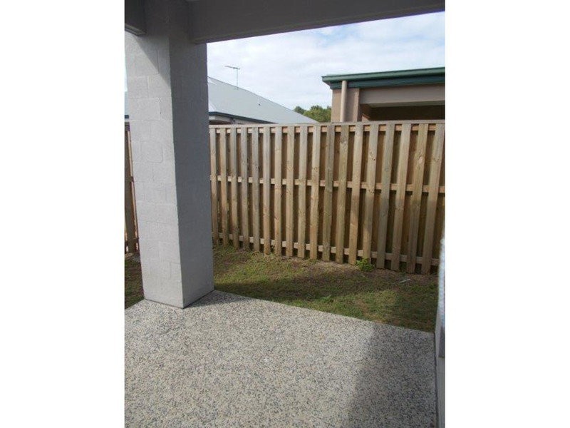 6 Holloways Court, Blacks Beach QLD 4740