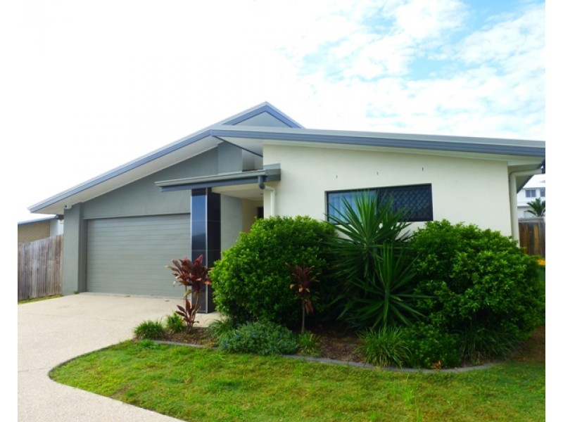 19 Halifax Place, Rural View QLD 4740