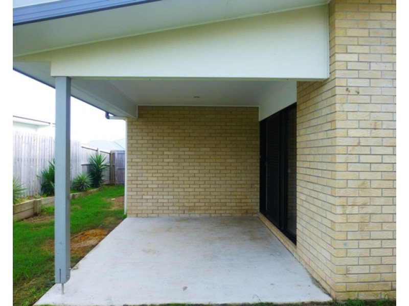 19 Halifax Place, Rural View QLD 4740